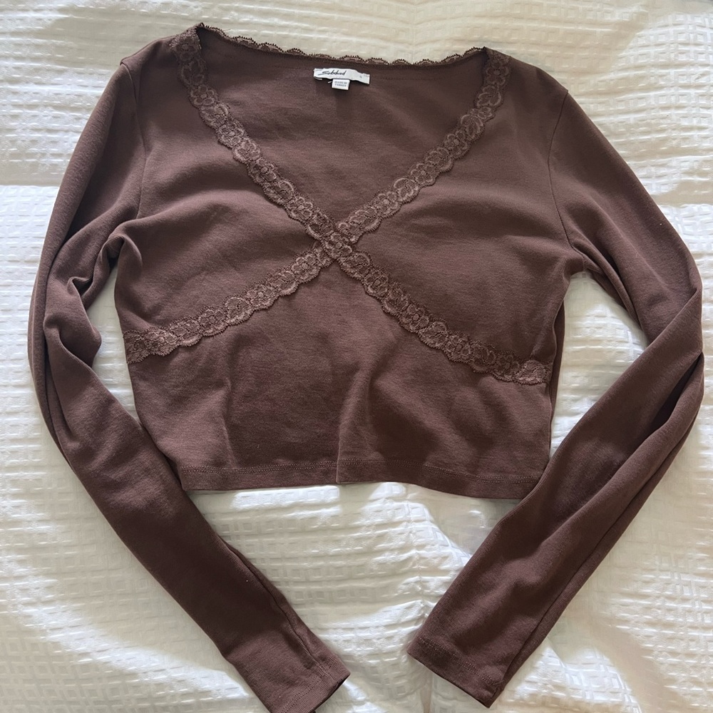 BROWN Y2K LONG SLEEVE